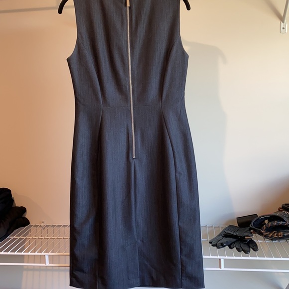 Women’s dress - Picture 5 of 5